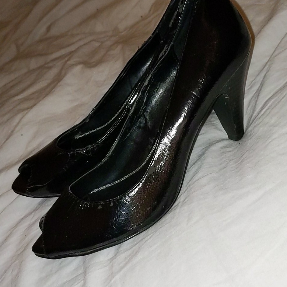 h&m peep toe pumps women's size 5 USED